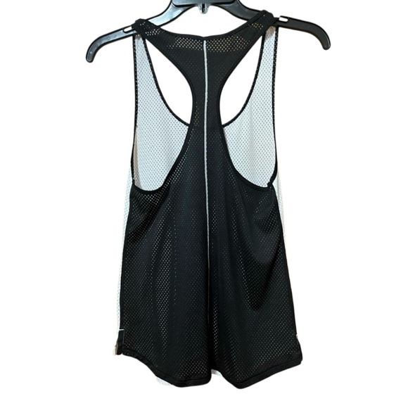 Under Armour Heat Gear Black/White Mesh Active Tank Size S - Picture 6 of 7